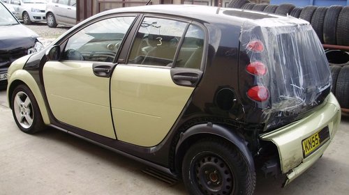 Vand piese din dezmembrari Smart Forfour An 2004