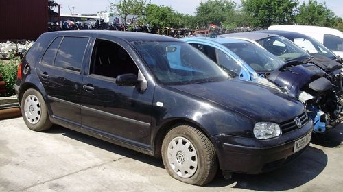 Vand piese din dezmembrari VW Golf IV an 2002