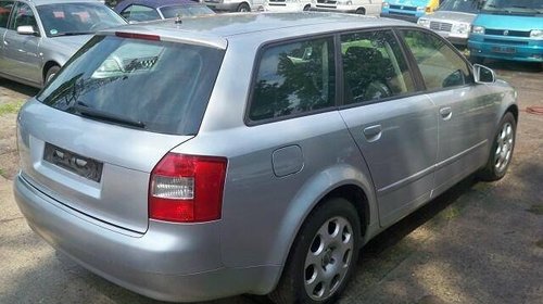 vand subwofer auto audi a4 b6 an 2003