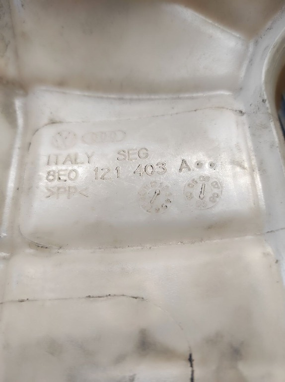 Vas expansiune Audi A4 B6 cod: 8E0121403