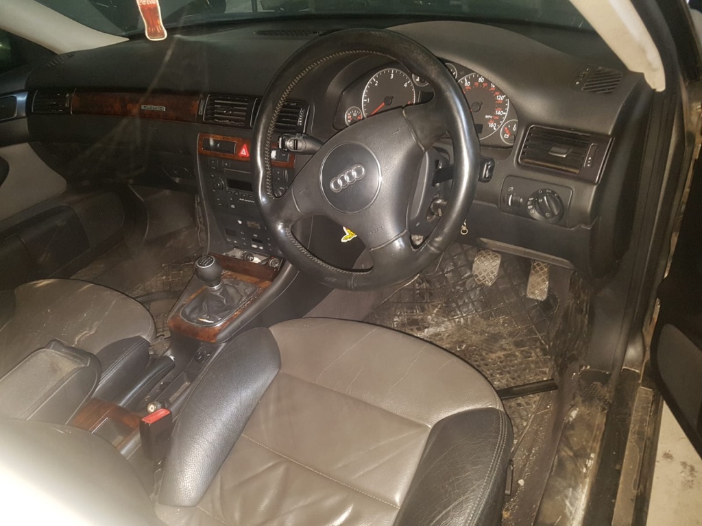 Vas expansiune Audi A6 C5 2004 COMBI 2.5