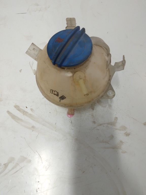 Vas expansiune avand codul 1K0121407 pentru VW Golf VI