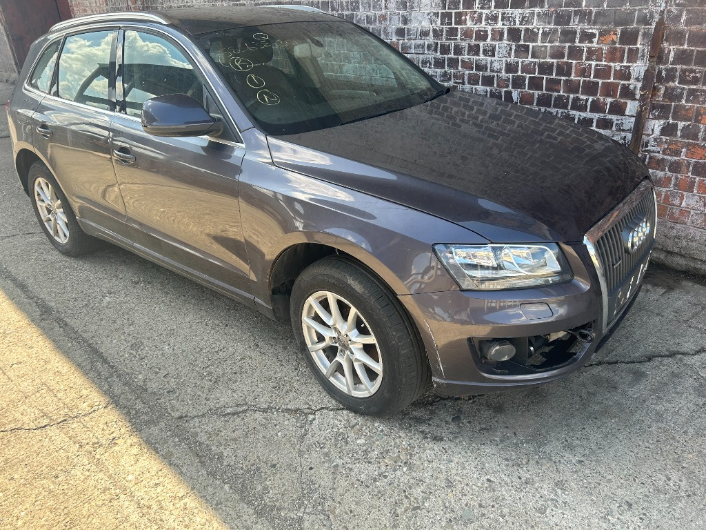 Vas lichid parbriz Audi Q5 2012 hatchback 2.0 tdi quattro