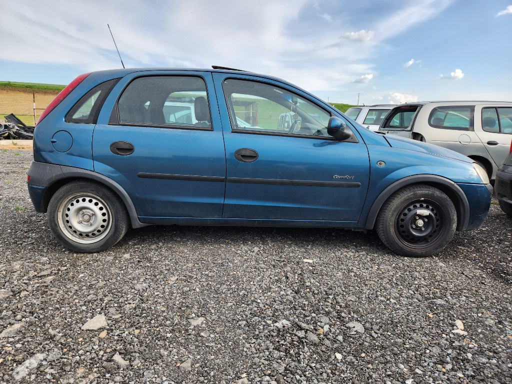Vas lichid parbriz Opel Corsa C 2003 Hat