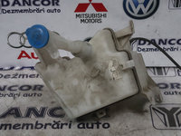 VAS LICHID PARBRIZ TOYOTA AVENSIS 3 AN 2012 85310-05121