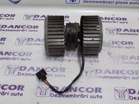 VENTILATOR HABITACLU VW PHAETON / BOSCH 0 130 111 045 / MF016070-0551 fabricatie 2002-2011 , 2 buc