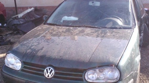 Vindem Bara Fata Completa Vw Golf 4