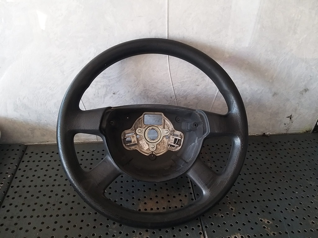 Volan in 4 spite vw passat b6 3c 3c04190911qb