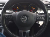 Volan Passat CC an 2011 cu airbag si comenzi !