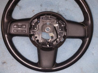 Volan piele + comenzi de Mazda 2