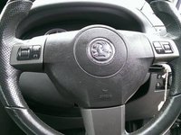 Volan piele perforata cu comenzi Opel Astra H