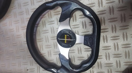 Volan sport tesit carbon MOMO