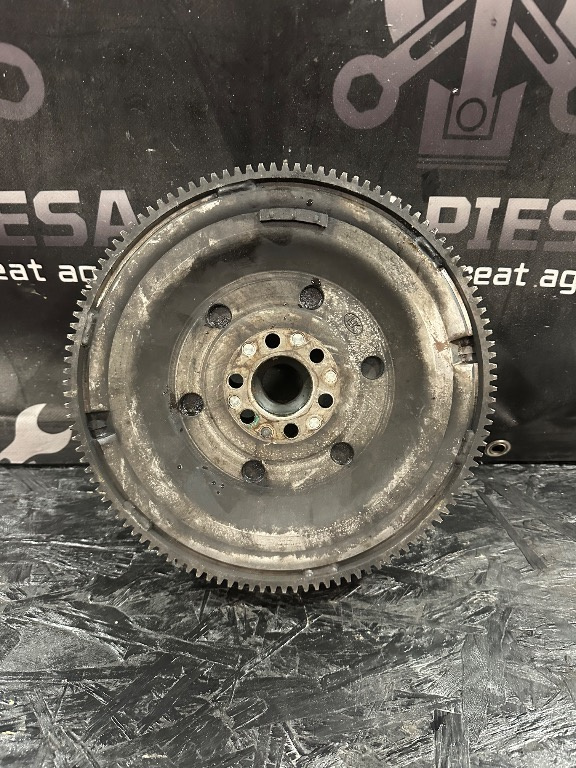 Volanta 1.9 TDI ATJ AJM AVB AWX AVF Passat B5 Superb 1 Audi A4 B6 A6 C5 - Cod 038 105 266 H - imagine 2