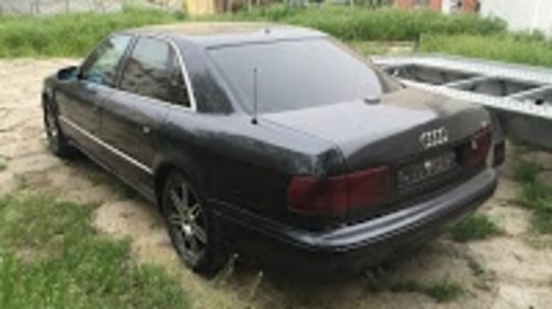 Volanta Audi A8 2001 hatchbak 2.5