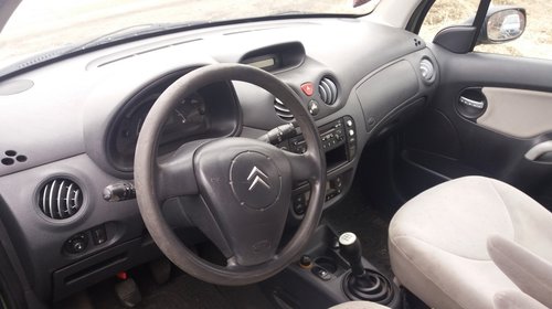 Volanta Citroen C3 2003 hatchback 1.4