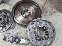 Volanta cu set Ambreiaj NOU Vw Golf 7 Skoda Octavia 3 1.6 TDI CLH CXX DDY 2014 2015 2015 2016