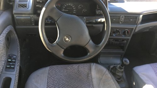 Volanta Daewoo Cielo 1995 Berlina 1.5