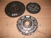 Volanta+ placa+ disc , masa simpla -LUK- Suzuki Swift 1.5i benzina, cutie 5 trepte