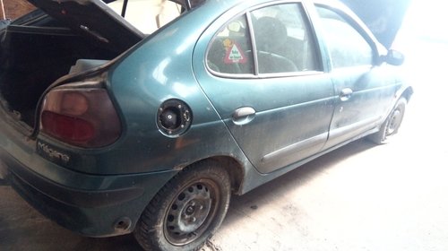 Volanta Renault Megane 1997 Hatchback 1.4 benzina