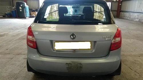 Volanta Skoda Fabia II 2010 Hatchback 1.4 TDi