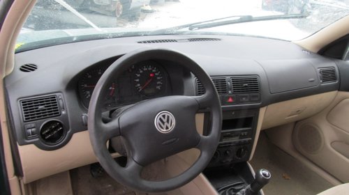 Volkswagen golf 4 din 2002