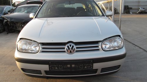 Volkswagen Golf IV din 1999