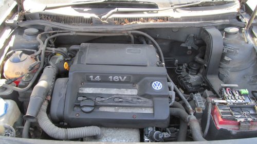 Volkswagen Golf IV din 2000