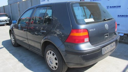 Volkswagen Golf IV din 2000