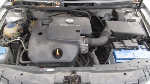 Volkswagen Golf IV din 2000
