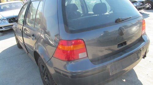 Volkswagen Golf IV din 2001