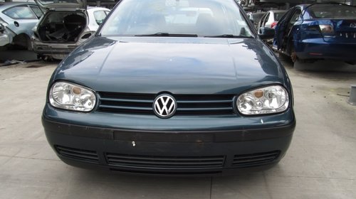 Volkswagen Golf IV din 2001