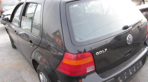 Volkswagen Golf IV din 2003