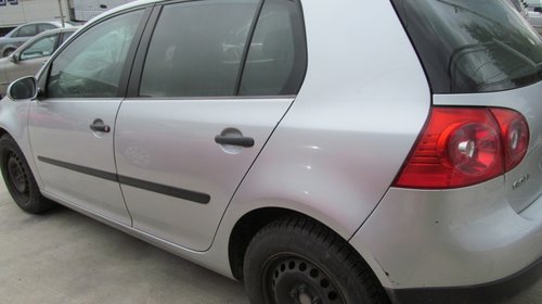 Volkswagen Golf V din 2004