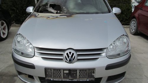 Volkswagen Golf V din 2004