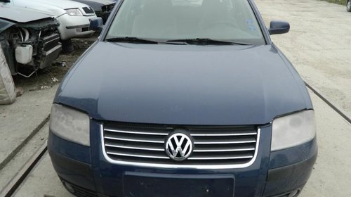 Volkswagen Passat . 2000-2005