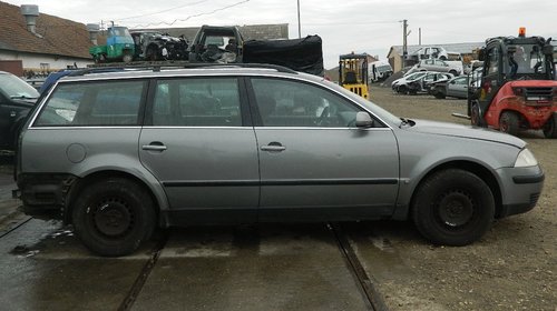 Volkswagen Passat, 2001-2005