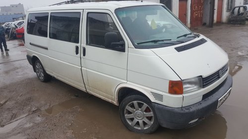 Volkswagen Transporter T4 2.5 din dezmembrari