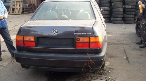 Volkswagen Vento din 1992-1998, 1.6 b