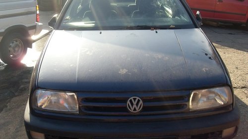 Volkswagen Vento din 1992-1998, 1.8 b