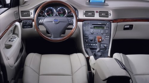 Volvo DVD navigatie XC60,XC70,XC90,S80,S40,V70,V50,C30,C70 HARTI GPS