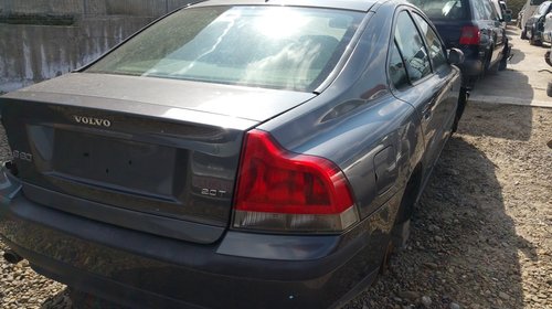 Volvo s 60 benzina 2.0 an 2004