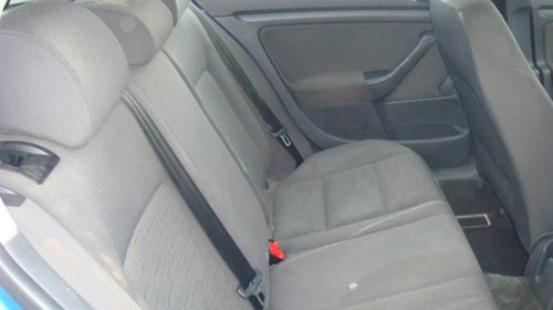 VW GOLF5 1.9 tdi