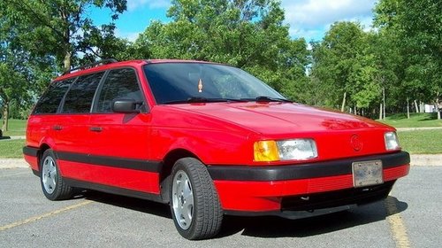 VW PASSAT, an 1991, 66 kw, motor 1.8 Benzina