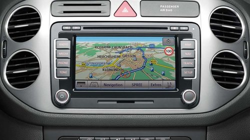 VW PASSAT CC rns510 vw dvd navigatie passat H