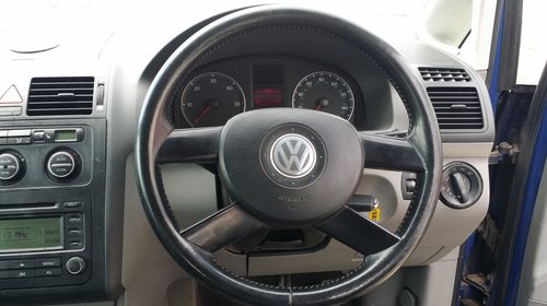 VW TOURAN 1.9 Tdi cod motor AVQ. Interior piele 7 locuri