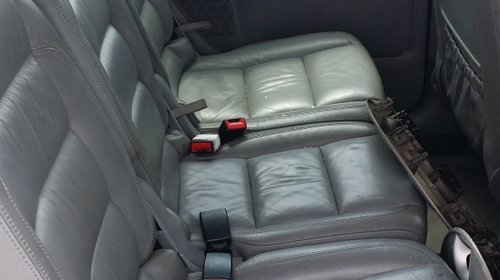 VW TOURAN 1.9 Tdi cod motor AVQ. Interior piele 7 locuri