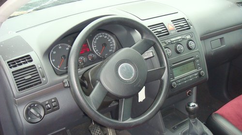 VW TOURAN AN 2008 2.0 TDI
