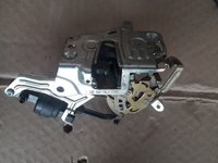 Yala + actuator / motoras usa spate Mercedes MB W210 E-Class